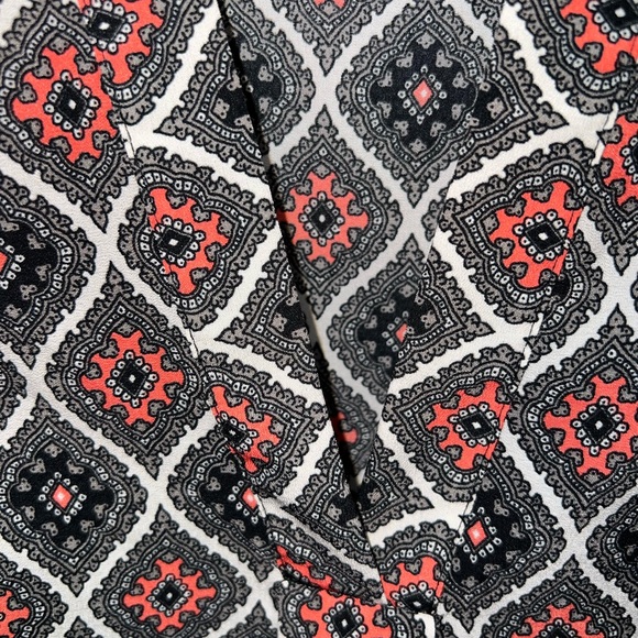 Ann Taylor Blouse Women’s Large Petite Multicolor Long Sleeve Polyester Blend - Picture 10 of 15